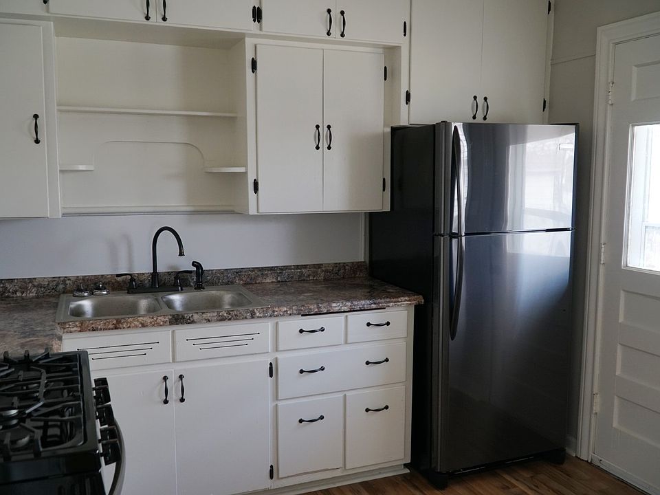 1st image of 1414 SW 12th Ave APT A