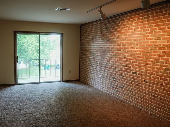 4th image of 24 Grove St #G2-26b