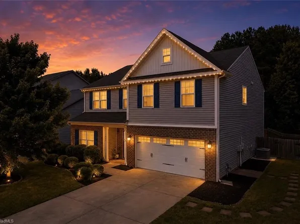 1602 Running Deer Dr, Kernersville, NC 27284