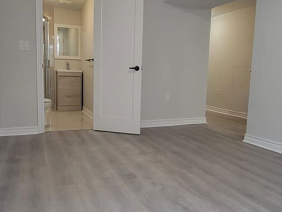 3rd image of 5 Greenwood Cres