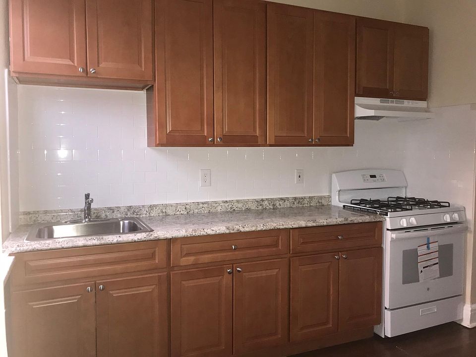 2nd image of 177 Elm St #1A