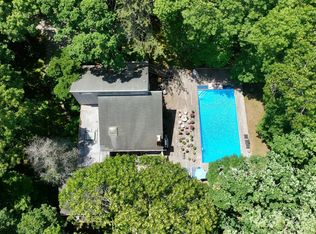 628 Narrow Ln, Sagaponack, NY 11962