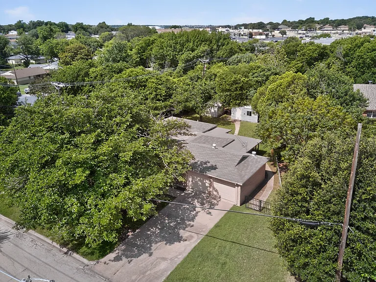 1016 Sproles Dr — Photo 50
