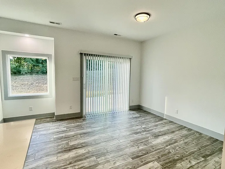 420 Breezewood Dr #107 — Photo 37