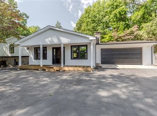 381 Angell Rd, Lincoln, RI 02865