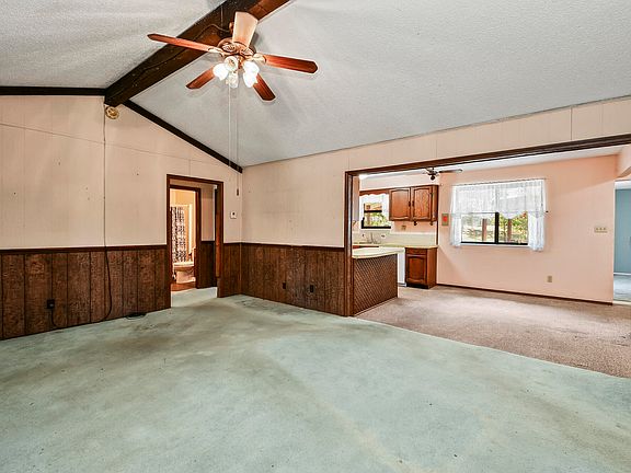 5th image of 439 Driftwood Lane