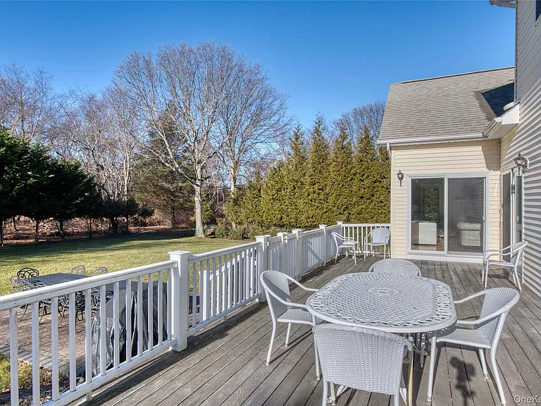 750 Kerwin Blvd — Photo 16