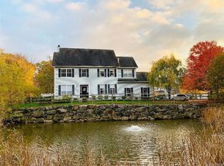 16 Willow Ct, Tuxedo Park, NY 10987