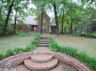 9 Carmel Ln, Little Rock, AR 72212