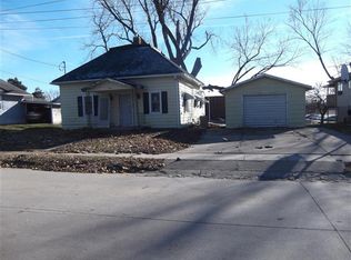 314 W Cottage St, Centerville, IA 52544