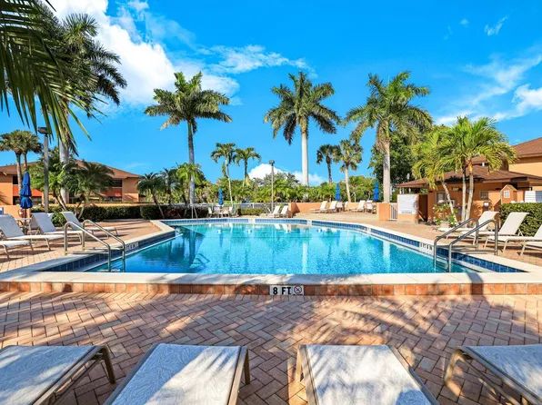 1508 Mainsail Dr #16, Naples, FL 34114