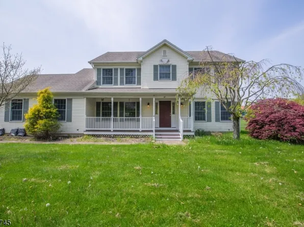 61 Rock Rd, Long Valley, NJ 07853