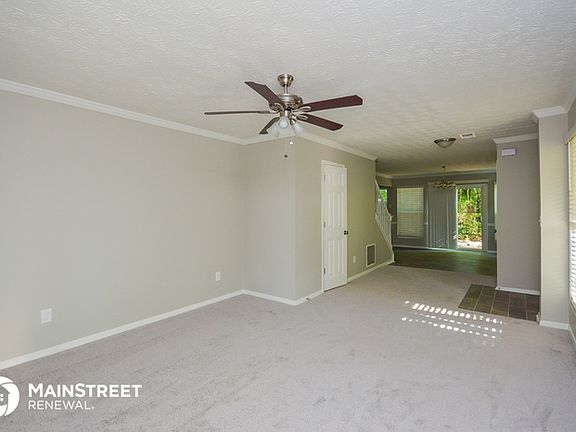 5th image of 3161 Linden Dr