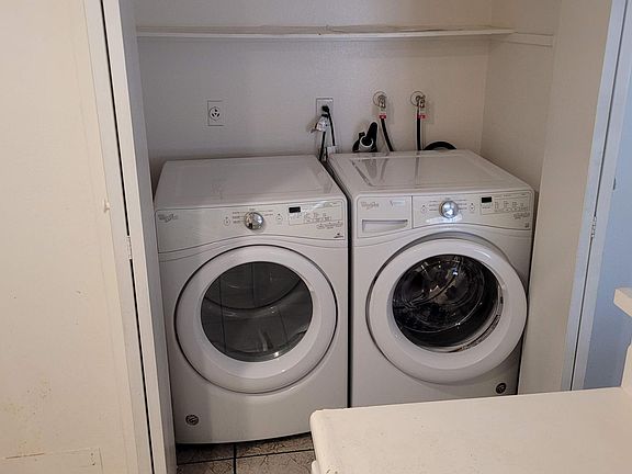 5th image of 838 Sparrow Ln