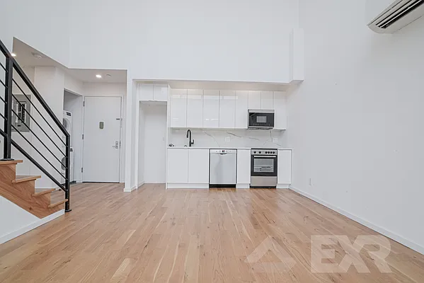 Rented by EXR | media 2