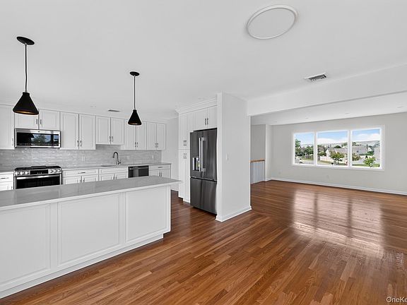 4th image of 89 Ocean Avenue #A
