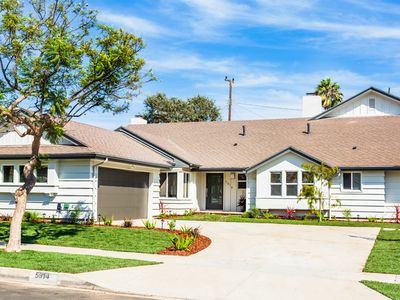 5914 S Holt Ave, Los Angeles, CA, 90056