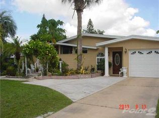 3153 Lake Ridge Dr, Sarasota, FL 34237