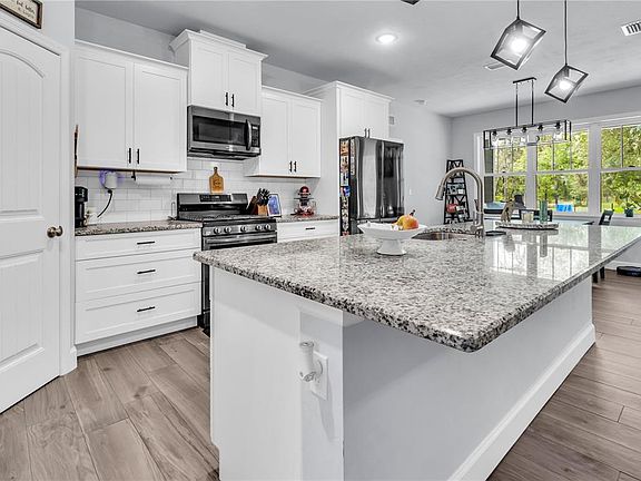2nd image of 8069 NE 8TH PLACE