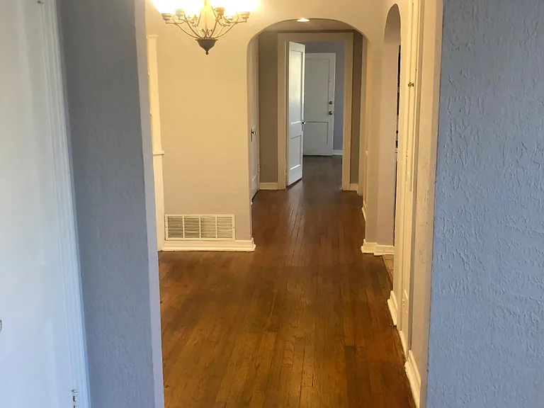 5701 Hudson St — Photo 8