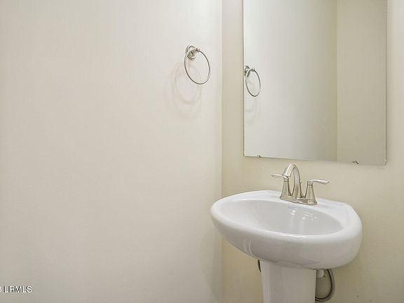 4th image of 309 Dante Circle