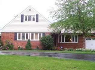 1824 Old Coochs Bridge Rd, Newark, DE 19702