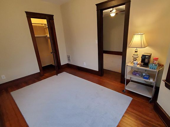 5th image of 3129 Mapledale Ave #2UE
