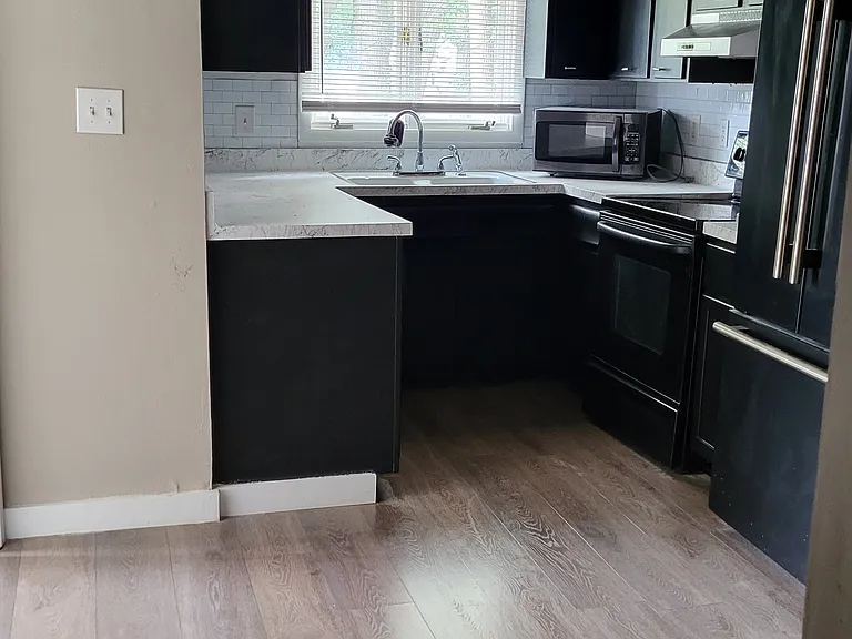1414 Copeland Ave — Photo 6