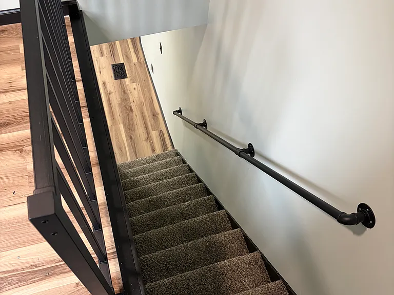 205 N F St — Photo 14