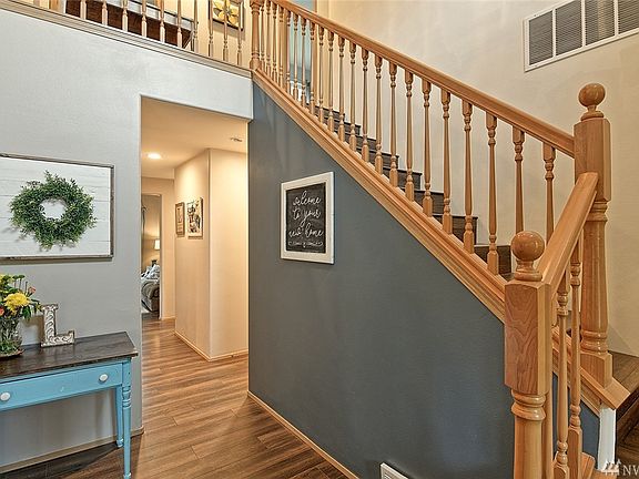 4th image of 15521 88th Dr NW