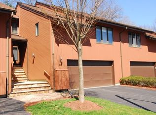 88 Cummings Cir, West Orange, NJ 07052