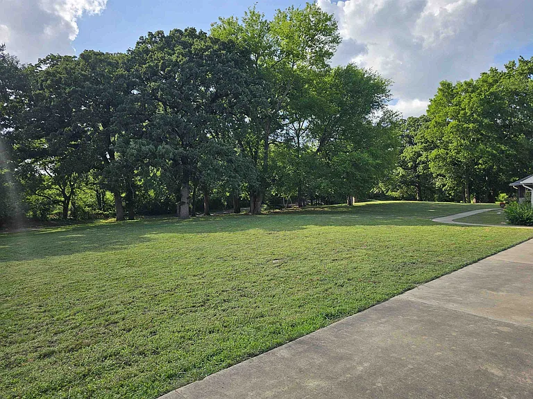 1316 County Road 236 E — Photo 24