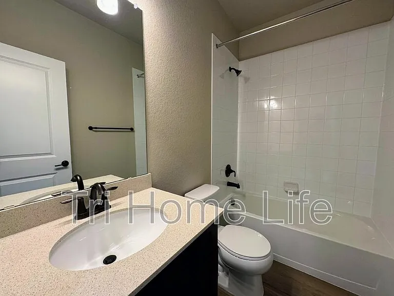 7022 Doncaster Ct — Photo 27