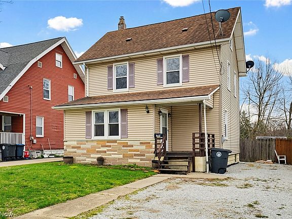 3rd image of 102 E Brookside Ave