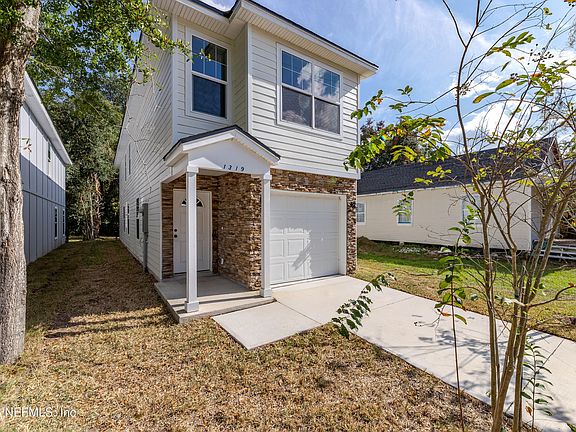 3rd image of 1319 EVERGREEN Avenue