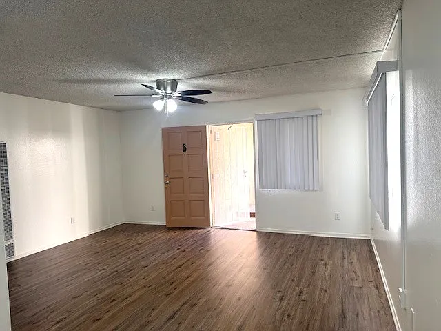 Building Photo - 16872 Lynn Ln #72B
