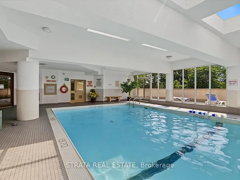 20 Dean Park Rd #Penthouse 8 — Photo 19