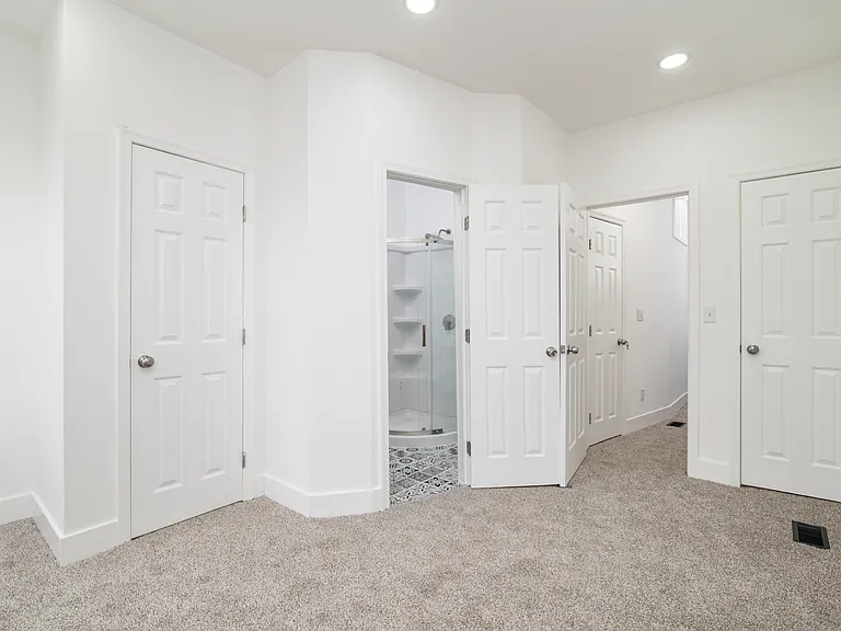 62 N Gorman Ave — Photo 16