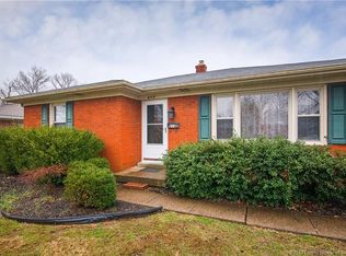 214 Maevi Dr, New Albany, IN 47150