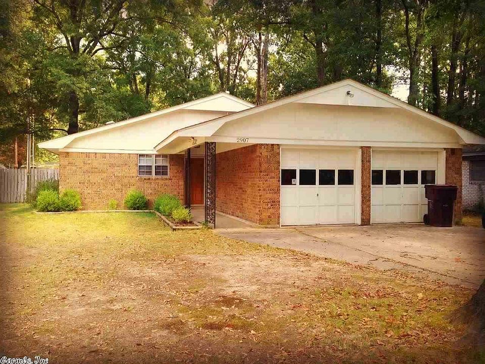 1st image of 2907 Taylor Dr