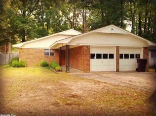 2907 Taylor Dr, Pine Bluff, AR 71603