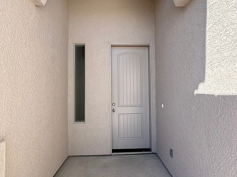 2743 Chambers Ave — Photo 62