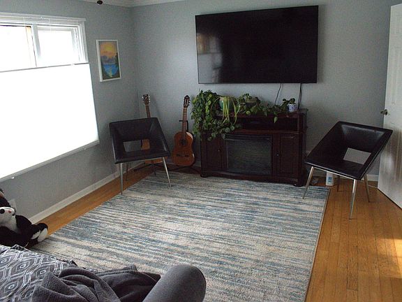 2nd image of 6322 N Keystone Ave