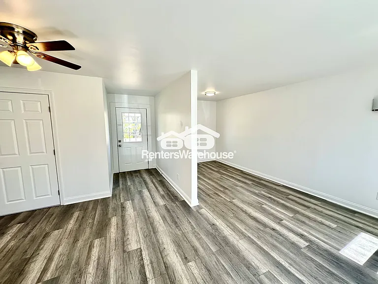 4210 College Ave — Photo 12