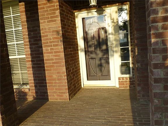 2nd image of 7705 Southbridge Ln