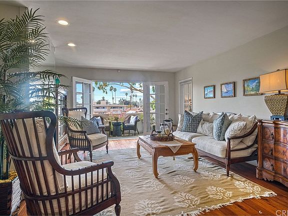 3rd image of 901 10th St APT 310