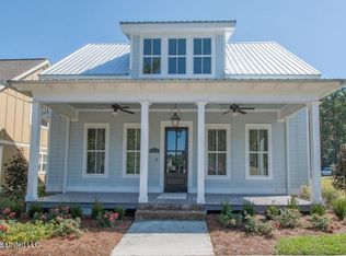 19732 Savannah St, Biloxi, MS 39532