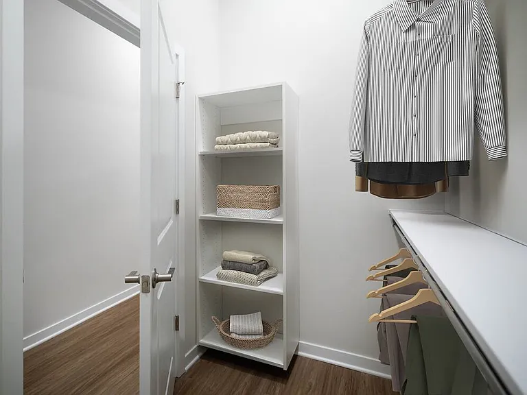 Walk-in closet