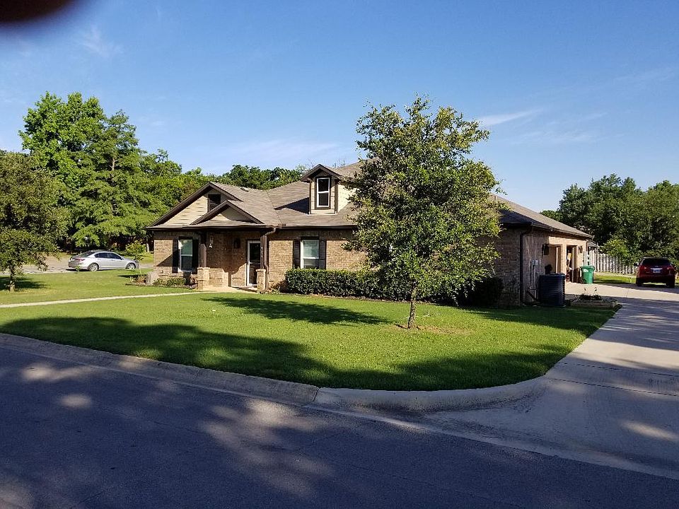1st image of 1730 Stonegate Dr