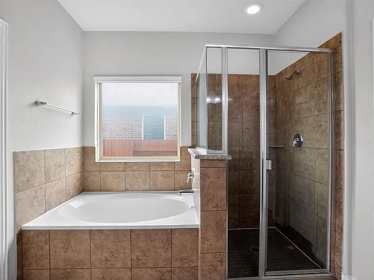 348 Vista Gardens Dr — Photo 11